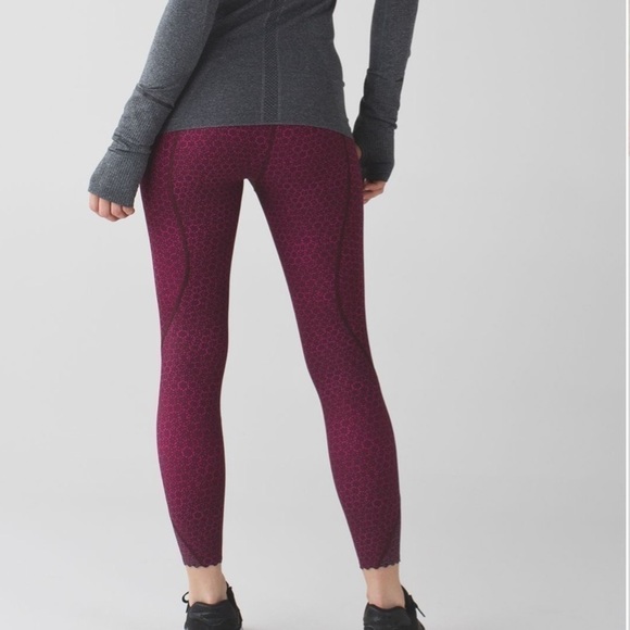 LULULEMON tight stuff tight raspberry floral size 4 - Picture 3 of 11